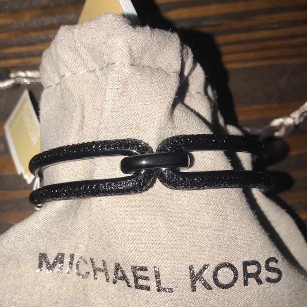 Michael Kors-Iconic Pave Link Open black metal w/embellishments NWT-ONLY 2 LEFT!